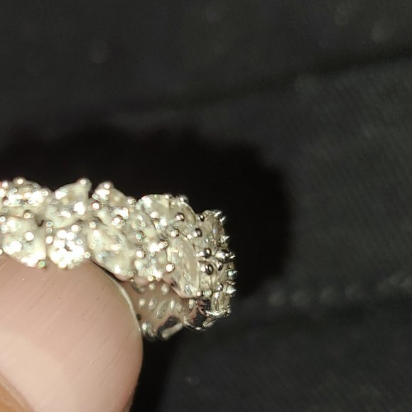 LADIES DIAMOND BAND-NEW - Picture 3 of 3